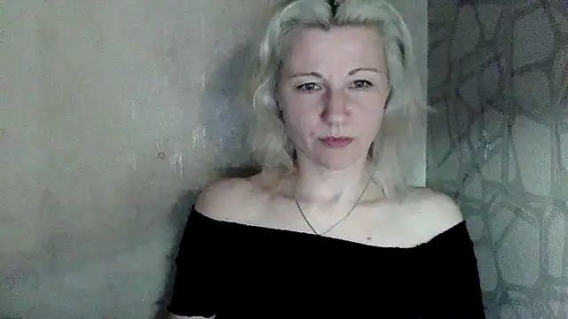 Katerina-Kissa online show from May 14, 2026, 6:37 pm