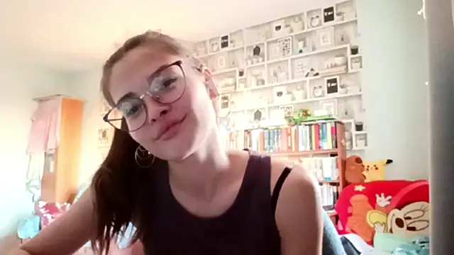 Snapshot of JInaMillsap chatting on March 30, 2026, 9:10 am JInaMillsap online show from March 30, 2026, 9:10 am