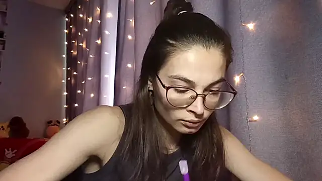 Snapshot of JInaMillsap chatting on April 3, 2026, 5:05 am JInaMillsap online show from April 3, 2026, 5:05 am