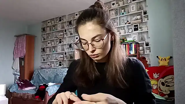 Snapshot of JInaMillsap chatting on April 10, 2026, 7:13 am JInaMillsap online show from April 10, 2026, 7:13 am