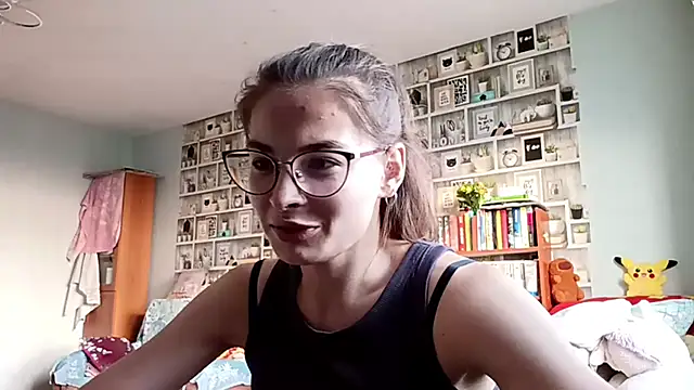 Snapshot of JInaMillsap chatting on April 13, 2026, 9:04 am JInaMillsap online show from April 13, 2026, 9:04 am