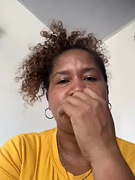 Snapshot of Dominicana42 chatting on August 7, 2026, 7:49 pm Dominicana42 online show from August 7, 2026, 7:49 pm