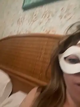 AdamoedEva online show from April 5, 2026, 8:33 am