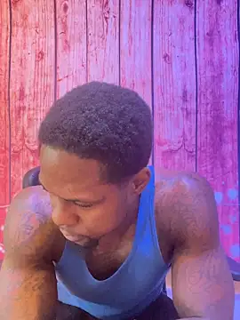 MidwestMandingo9 online show from April 15, 2026, 10:43 pm