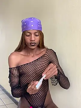 Kinky-Nicky04 online show from June 27, 2026, 9:25 am