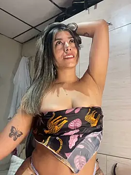 stefanyqueen69 online show from May 13, 2026, 10:49 pm