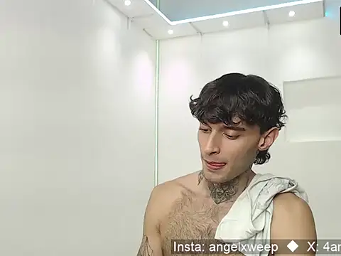 yourxcyberxangel online show from March 23, 2026, 5:44 am