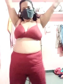 Miss-Dolly07 online show from April 19, 2026, 4:17 pm