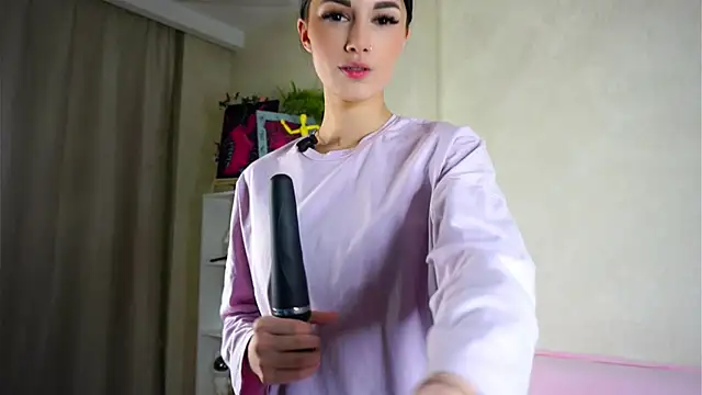 DevoraWitt online show from March 17, 2026, 11:57 am