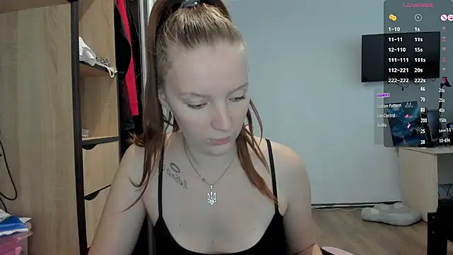 Mary Blu online show from September 29, 2025, 8:41 am