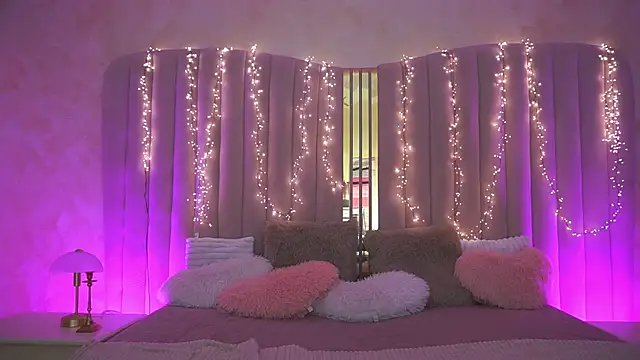 TorrySrar online show from March 25, 2026, 8:48 pm