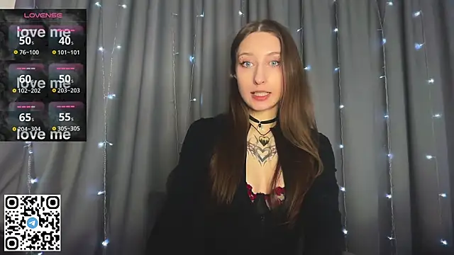 Snapshot of Emma_Willson chatting on April 26, 2026, 12:03 pm Emma Willson online show from April 26, 2026, 12:03 pm
