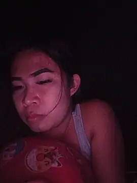 Snapshot of Roxanne_Smith23 chatting on August 1, 2026, 7:46 pm Roxanne Smith23 online show from August 1, 2026, 7:46 pm