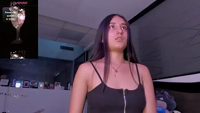 Princess tina online show from March 10, 2026, 10:04 pm