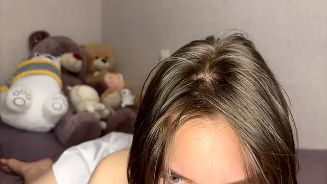 YangReifer online show from April 16, 2026, 9:50 pm