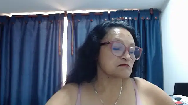 Snapshot of _BellaNocturna chatting on July 28, 2026, 5:23 pm BellaNocturna online show from July 28, 2026, 5:23 pm