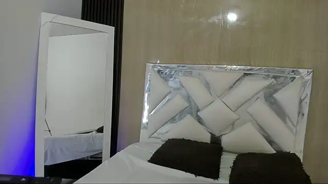 Snapshot of Nina_vegas chatting on June 9, 2026, 1:34 pm Nina vegas online show from June 9, 2026, 1:34 pm