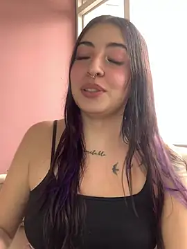 Snapshot of Morgana_Pink chatting on April 29, 2026, 5:30 pm Morgana Pink online show from April 29, 2026, 5:30 pm