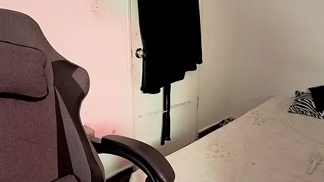 kcleiton online show from April 15, 2026, 6:09 am