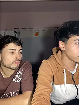 Lucasss2204 online show from April 7, 2026, 3:40 am