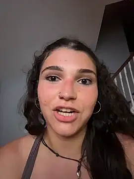 Snapshot of blushbunnyyyy chatting on March 6, 2026, 1:35 am blushbunnyyyy online show from March 6, 2026, 1:35 am