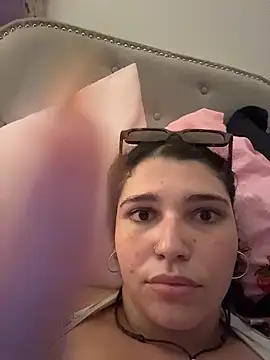 Snapshot of blushbunnyyyy chatting on March 8, 2026, 12:19 am blushbunnyyyy online show from March 8, 2026, 12:19 am