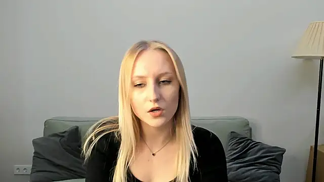 CatarinaGulla online show from March 6, 2026, 9:17 am