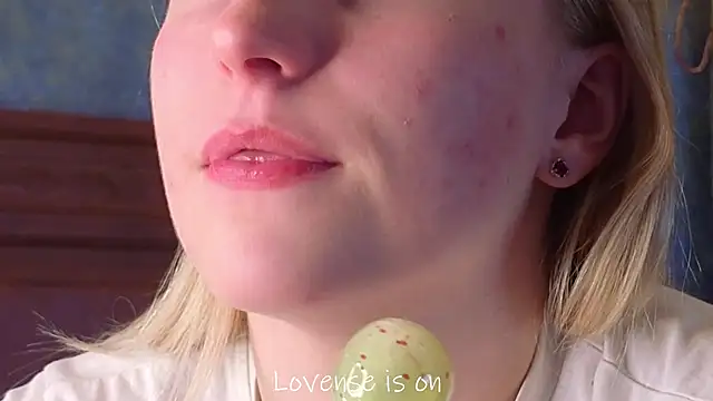Snapshot of CatarinaGulla chatting on April 24, 2026, 2:30 pm CatarinaGulla online show from April 24, 2026, 2:30 pm