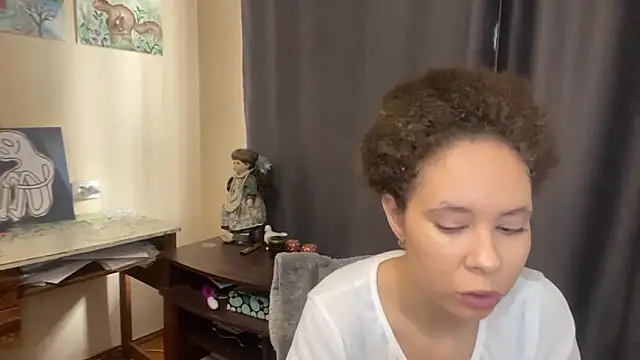 Selena blom online show from March 22, 2026, 8:07 am