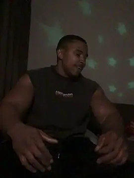 Snapshot of Nas_worldwide96 chatting on July 11, 2026, 5:48 pm Nas worldwide96 online show from July 11, 2026, 5:48 pm