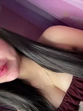 hot-cumplay online show from March 9, 2026, 6:01 pm