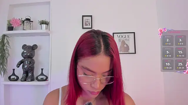 Snapshot of Im_Scarlett_ chatting on May 5, 2026, 6:49 pm Im Scarlett online show from May 5, 2026, 6:49 pm