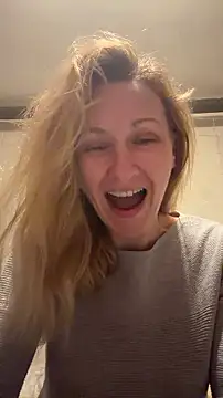 Secret Ladyx online show from April 3, 2026, 7:01 pm