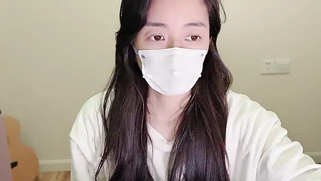 jinxiyao01 online show from May 8, 2026, 3:17 pm