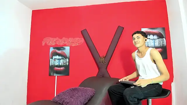 SKYN MAN online show from March 21, 2026, 1:21 am