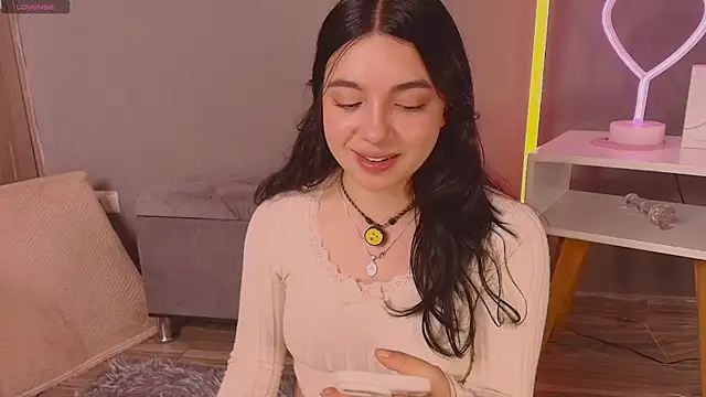 Im Elaris online show from April 17, 2026, 2:42 pm