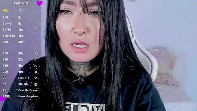 Snapshot of heeyy_kitty chatting on March 24, 2026, 7:19 pm heeyy kitty online show from March 24, 2026, 7:19 pm