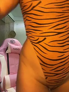 Sweetroseof online show from March 24, 2026, 9:25 am