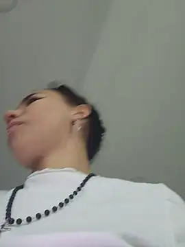 Isabella Stark online show from April 26, 2026, 11:41 am