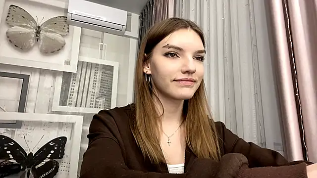 Snapshot of NellyMauson chatting on March 4, 2026, 2:56 pm NellyMauson online show from March 4, 2026, 2:56 pm