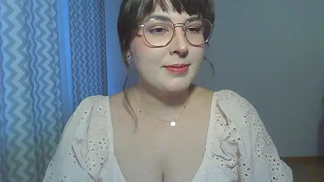 Snapshot of ClaraHard chatting on June 10, 2026, 5:45 pm ClaraHard online show from June 10, 2026, 5:45 pm