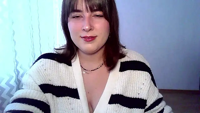 Snapshot of ClaraHard chatting on July 11, 2026, 9:34 am ClaraHard online show from July 11, 2026, 9:34 am
