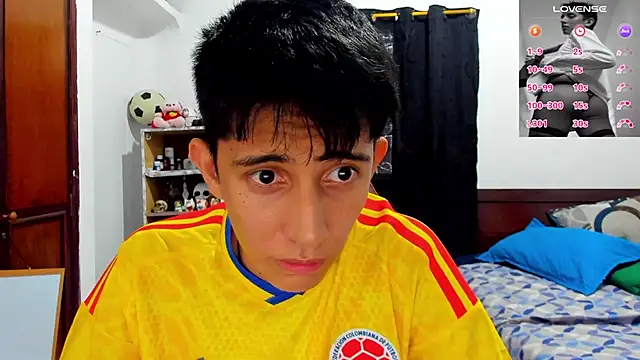 Snapshot of gomitaboy1 chatting on July 17, 2026, 7:30 pm gomitaboy1 online show from July 17, 2026, 7:30 pm