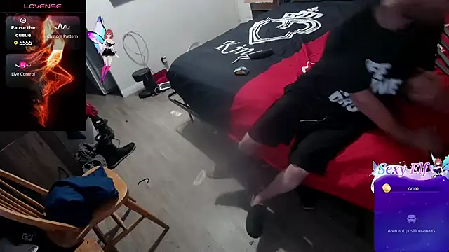 Snapshot of CirclingClass chatting on February 23, 2025, 8:06 am CirclingClass online show from February 23, 2025, 8:06 am