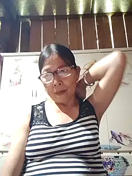 Snapshot of Sky-rain98 chatting on May 18, 2026, 1:56 am Sky-rain98 online show from May 18, 2026, 1:56 am
