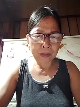 Snapshot of Sky-rain98 chatting on May 25, 2026, 9:43 pm Sky-rain98 online show from May 25, 2026, 9:43 pm