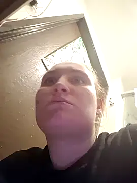 luckilyfound4 online show from March 10, 2026, 5:45 am