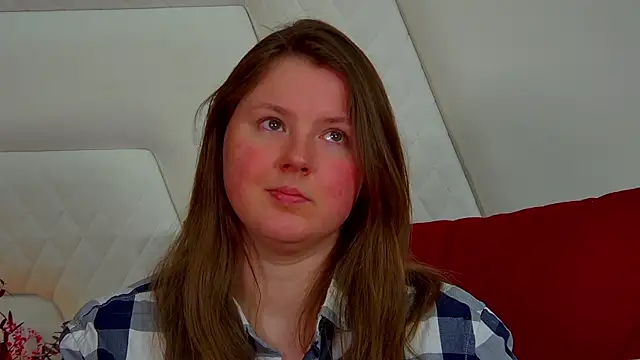 MelodyMoores online show from April 6, 2026, 6:58 am