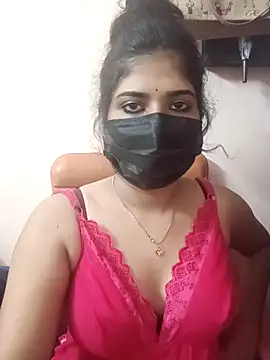 Sunitha28 online show from May 11, 2026, 4:37 pm