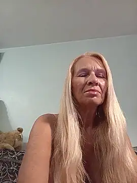 ViktoriaSexi1 online show from May 26, 2026, 7:21 pm